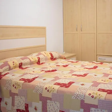 Sta. Eulalia Familias Arysal Apartment *