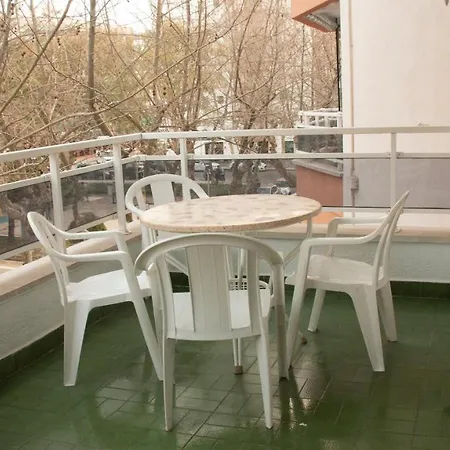 Sta. Eulalia Familias Arysal Appartement *